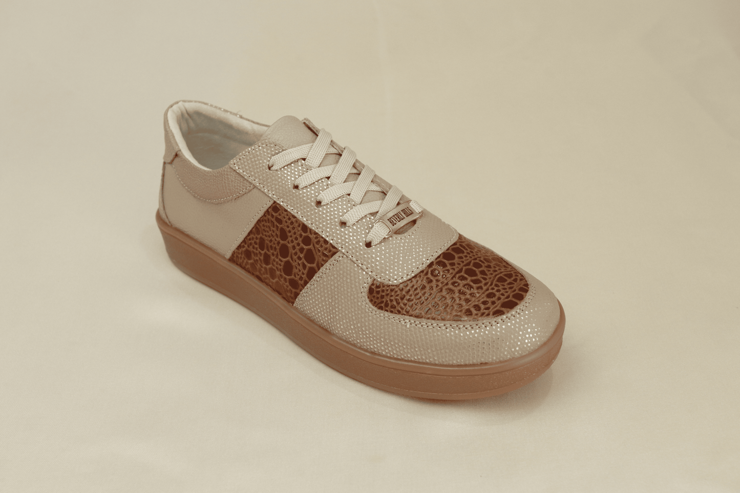 Tenis Tammy Nude x Miel en Cuero