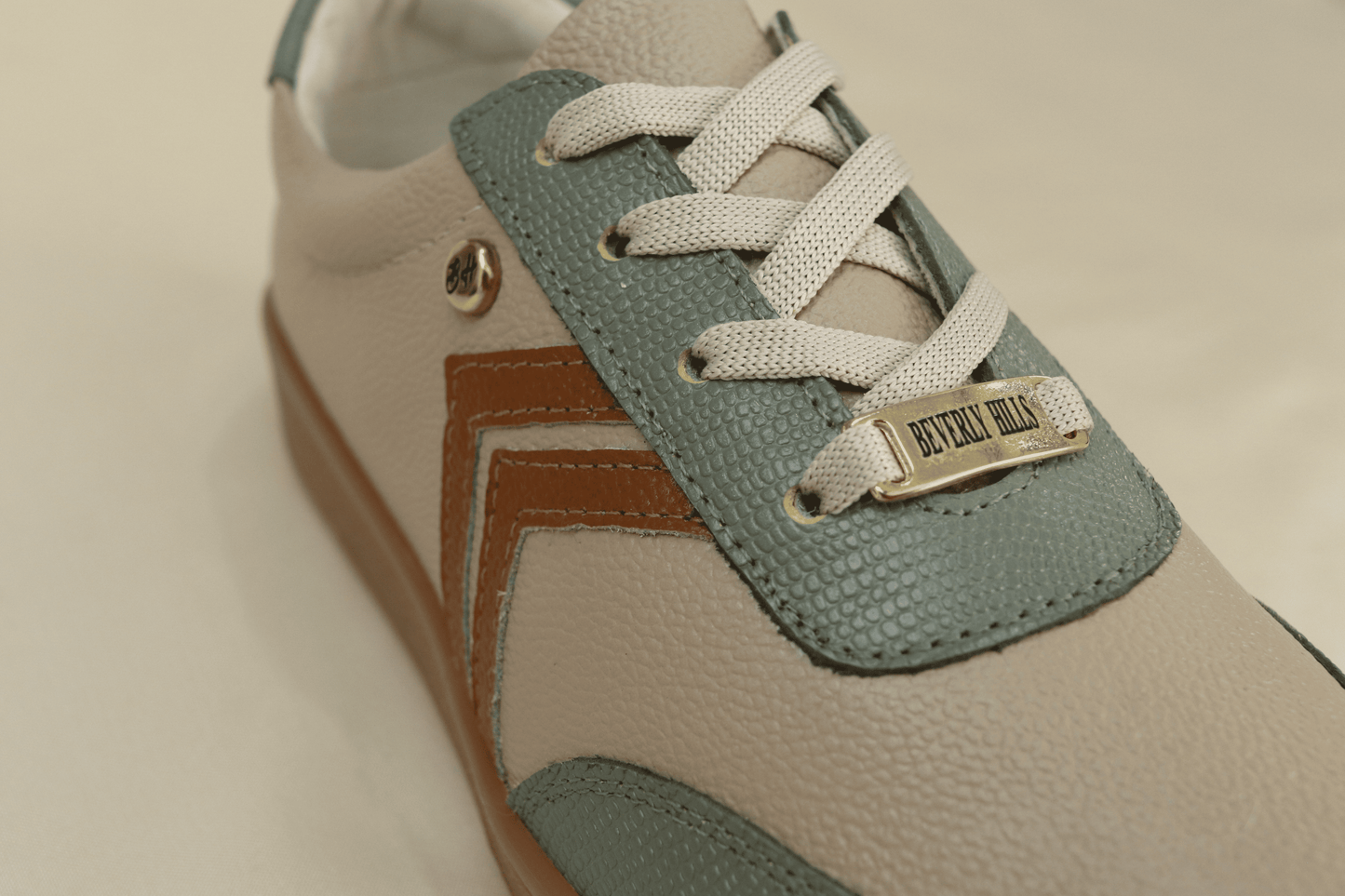 Tenis Jaky Nude x Verde en Cuero