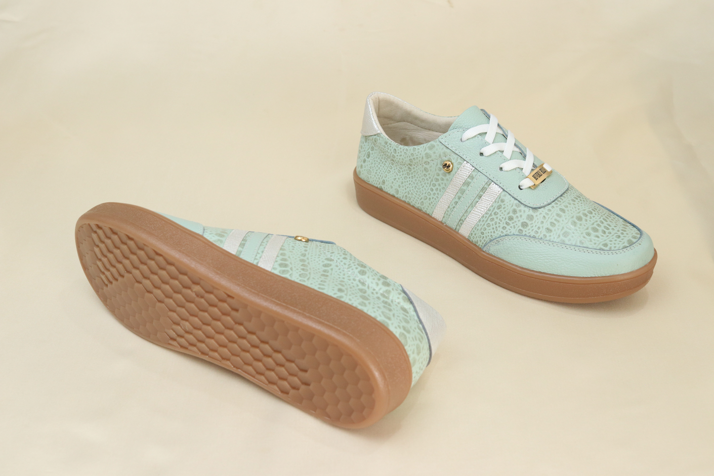 Tenis Kamy Verde Menta en Cuero