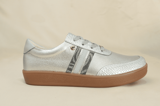 Tenis Kamy Plata en Cuero