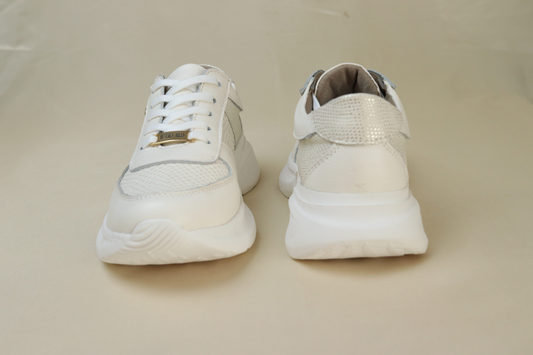 Tenis Lucy Blanco en Cuero